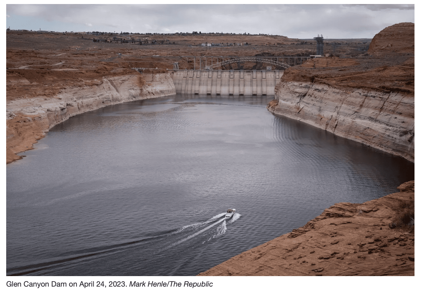 Boat on reservoir near Glen Canyon Dam